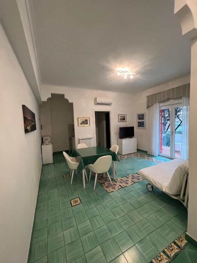 Sorrento Home E Flat Park And Pool ภายนอก รูปภาพ