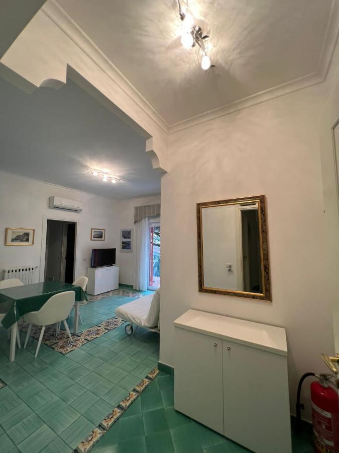 Sorrento Home E Flat Park And Pool ภายนอก รูปภาพ