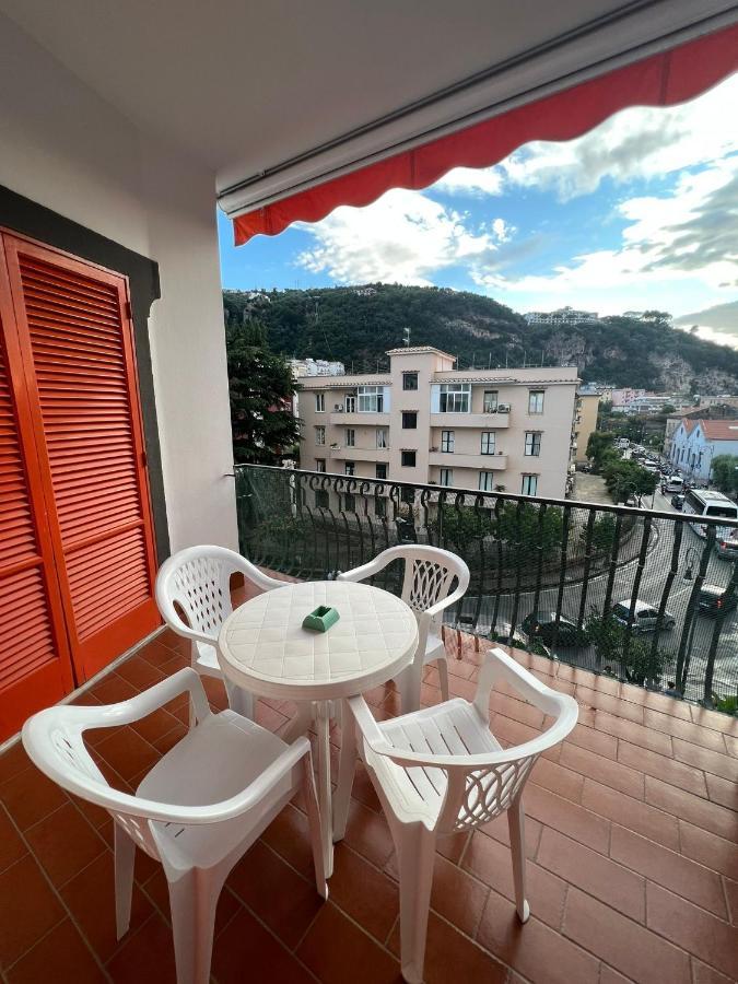 Sorrento Home E Flat Park And Pool ภายนอก รูปภาพ